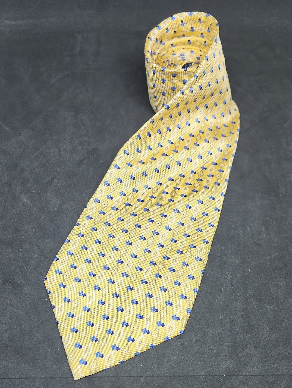 Van Heusen Yellow Tie with Blue Geometric Dots